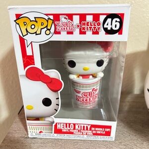 Funko Hello Kitty Cup Noodles Figure - Red and White